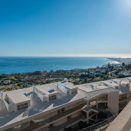 Stupa Hills Amazing Sea Views 公寓 *