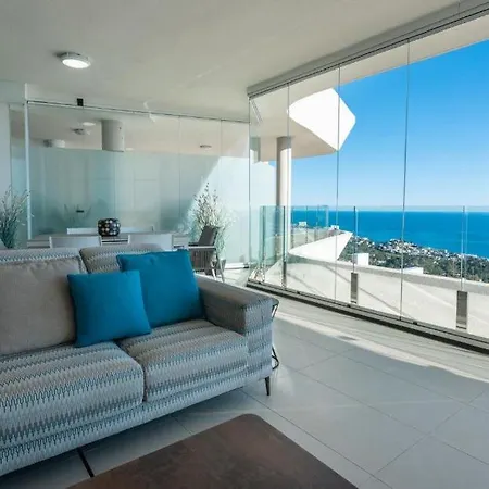 公寓 Stupa Hills Amazing Sea Views 贝纳尔马德纳